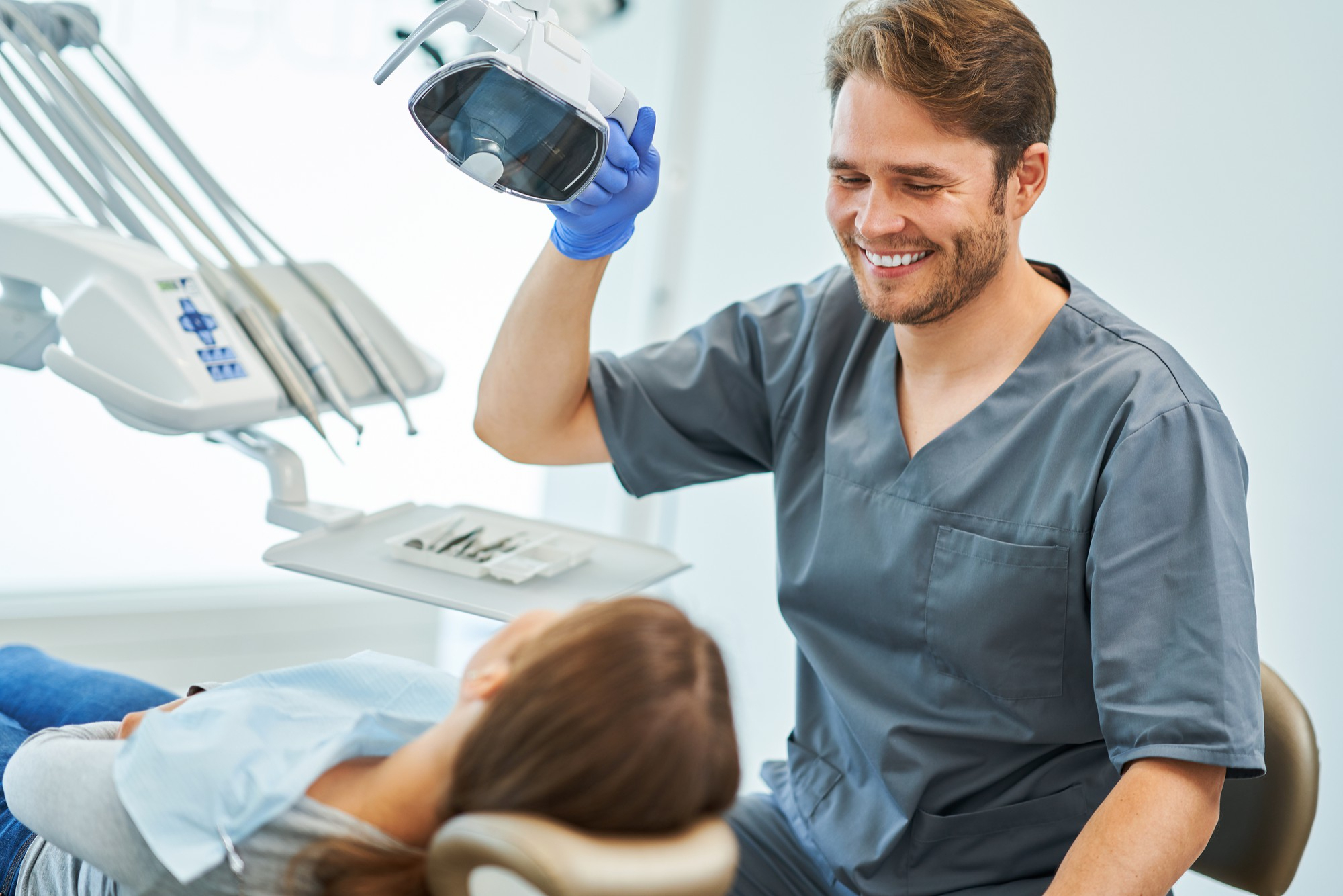 Profilaktyka stomatologiczna – jak często należy odwiedzać dentystę? Fakty, zalecenia i praktyczna profilaktyka | ORTODENT